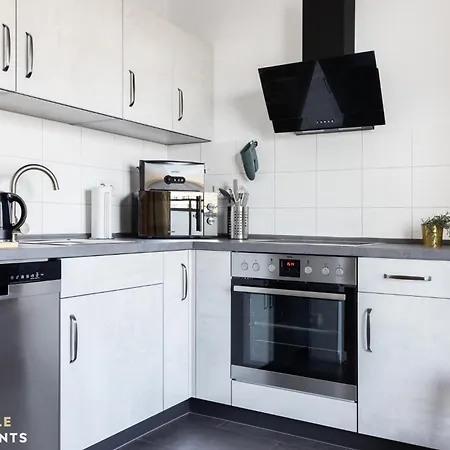 Pineapple - Zwinger Xi - 64qm * ドレスデン